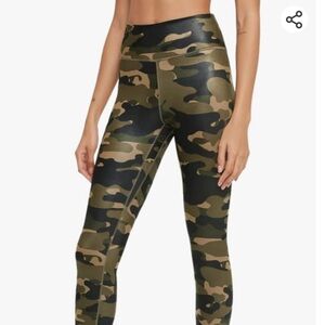 NWOT Nike Dri-Fit One Mid-Rise Camo Leggings